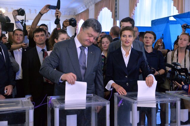 Украина: Порошенко побеждает в первом туре | Фото: AFP