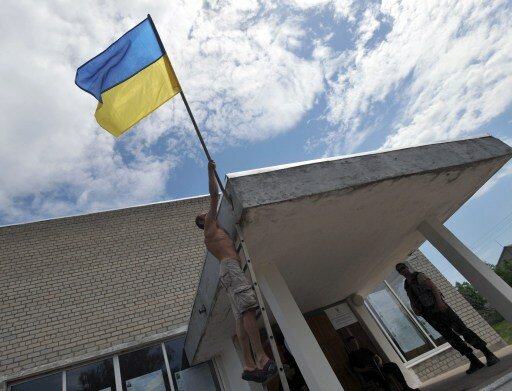 В Украине начались внеочередные выборы президента | Фото: AFP