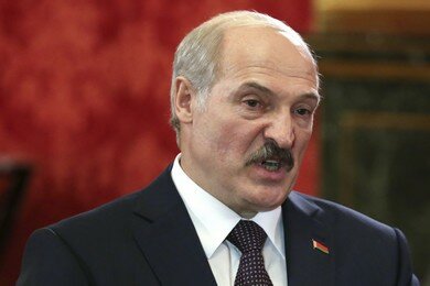 Лукашенко вводит в Беларуси крепостное право | Фото: AFP