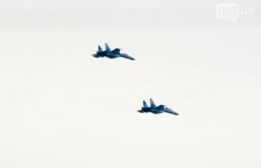 Над Донецком летают боевые самолеты 