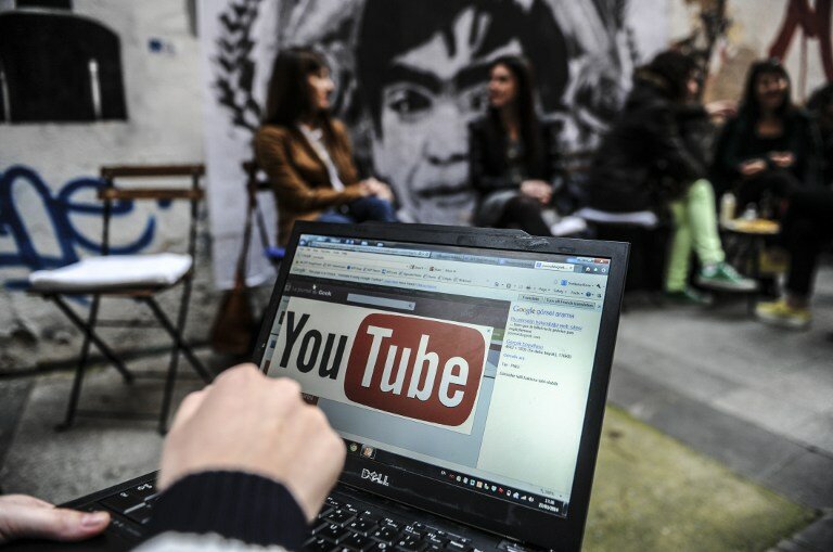 В Турции все еще закрыт доступ на YouTube | Фото: AFP