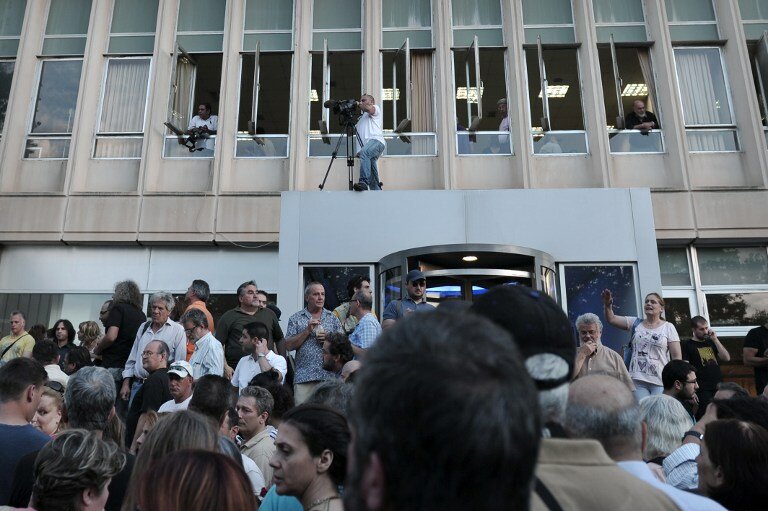 В Греции продолжаются протесты после закрытия гостелевидения | Фото: AFP