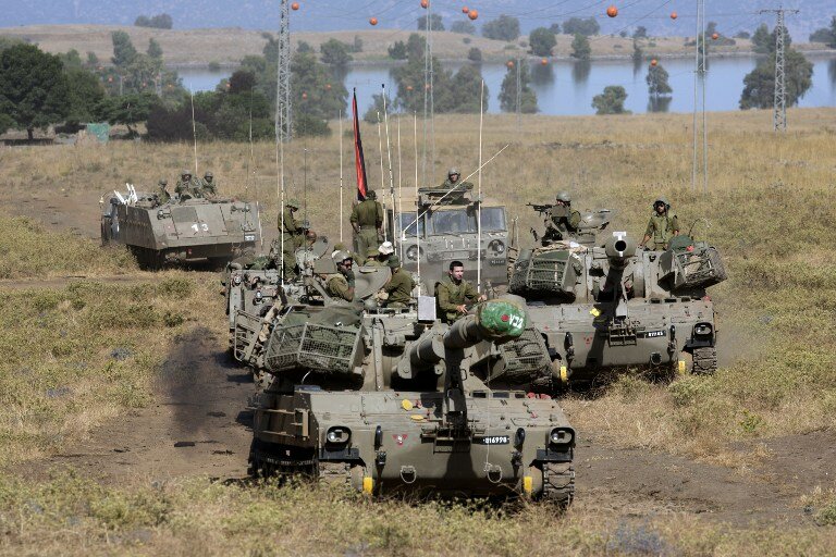 Маневры самоходной артиллерии ЦАХАЛа у сирийской границы | Фото: AFP
