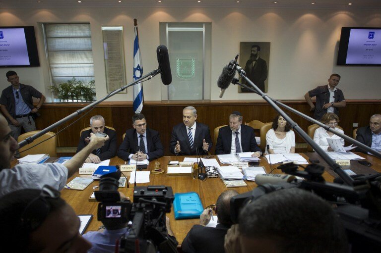 Сто дней после приказа | Фото: AFP