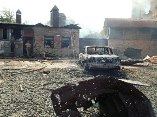 Затяжной бой в Славянске - автовокзала там больше нет | Фото: AFP