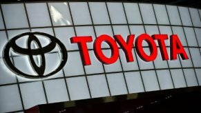 Toyota отзывает 2 млн автомобилей из-за неполадок | Фото: AFP