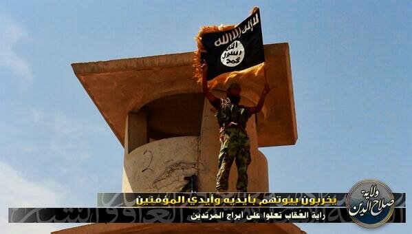 ISIS захватил массу американской техники в Мосуле |