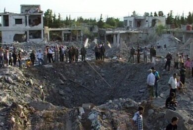 Сирийская армия напала на повстанцев с воздуха | Фото: AFP