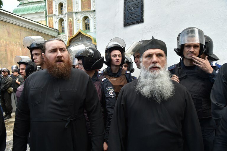 Киев. Безобразия у Лавры | Фото: AFP
