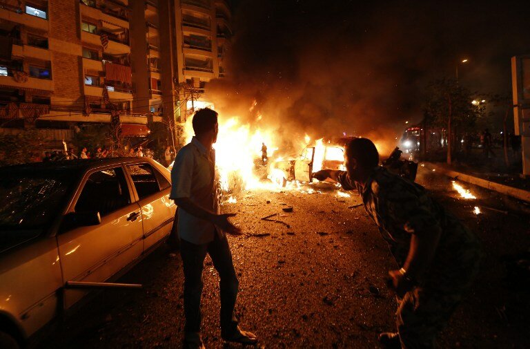 Ночью в Бейруте взорвался смертник | Фото: AFP