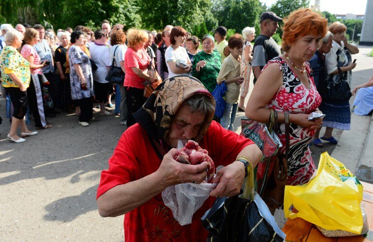Беженцы Донбасса | Фото: AFP