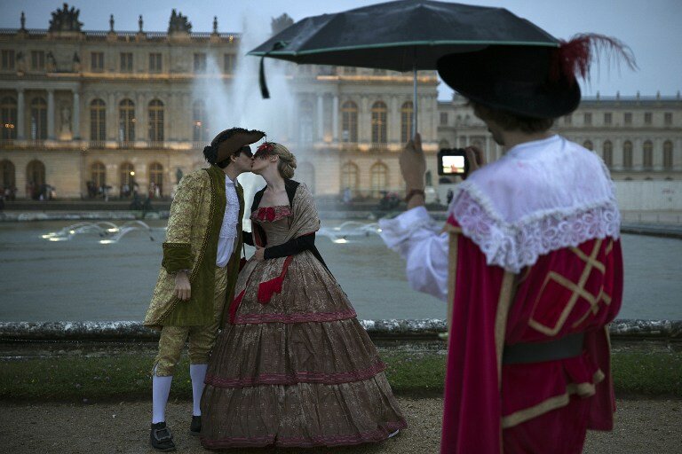 Маскарад в Версале | Фото: AFP