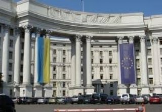 МИД Украины: судно с 19 украинцами захвачено в Ливии 