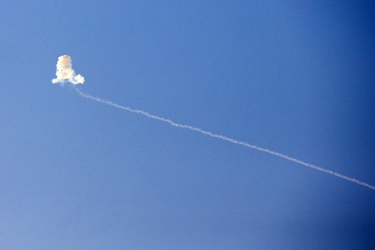 Звучит сирена в Тель-Авиве | Фото: AFP