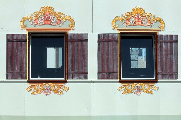 Мюнхен готовится к рекам пива и горам сосисок | Фото: Getty Images