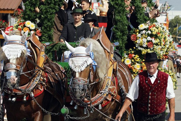 Горячие женщины и холодное пиво | Фото: Getty Images