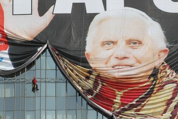 Геи и лесбиянки гонят Папу из Германии | Фото: Getty Images