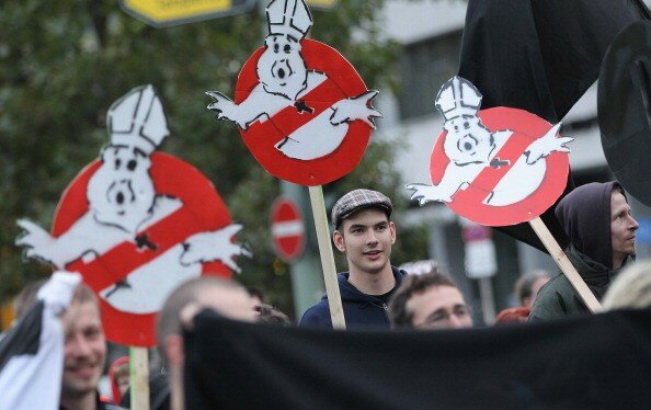 Геи и лесбиянки гонят Папу из Германии | Фото: Getty Images