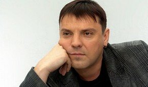 Знаменитый капитан КВН найден мертвым в своей квартире 