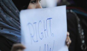 Афганские женщины устроили демонстрацию за свои права | Фото: AFP