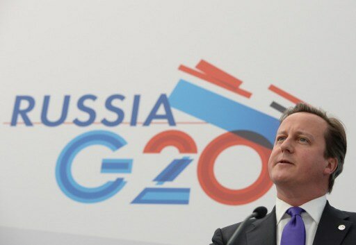 Премьер Великобритании забыл в поезде секретные бумаги | Фото: AFP