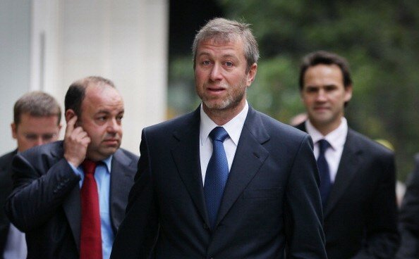 Лондон: Образ Путина витает над битвой двух олигархов | Фото: Getty Images