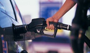 Венесуэльцы платят за бензин и газ 25% от себестоимости | Фото: Getty Images
