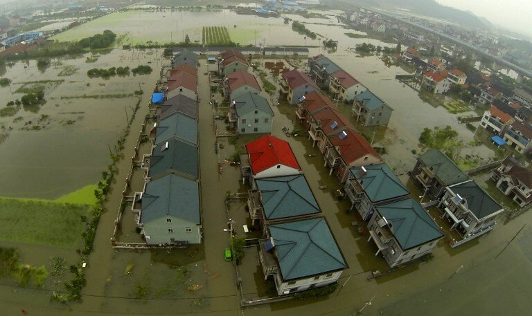 Последствия тайфуна Фитоу в Китае | Фото: AFP