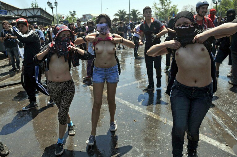 Будни чилийских студентов | Фото: AFP