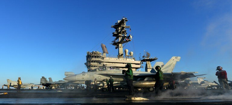 США отводят боевые корабли от берегов Сирии | Фото: AFP