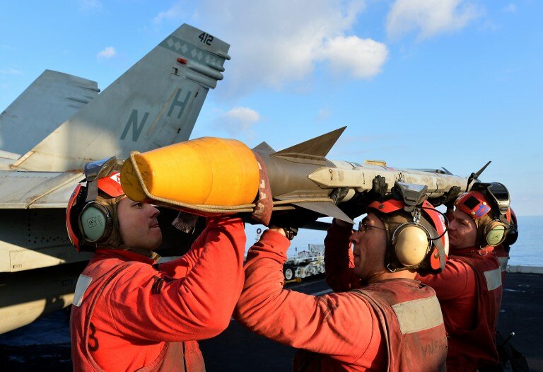 Кто сказал, что американцы ушли? Nimitz в Средиземном море | Фото: AFP