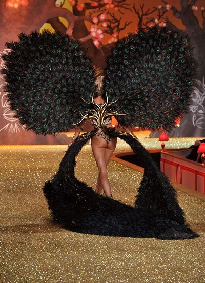 Длинноногие ангелы Victoria Secret | Фото: Getty Images