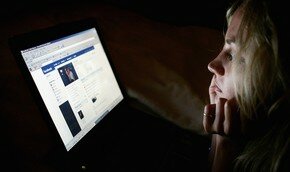 Facebook откроет свой почтовый сервис | Фото: Getty Images