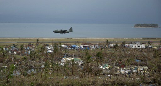 Израильские спасатели покинули Филиппины | Фото: AFP
