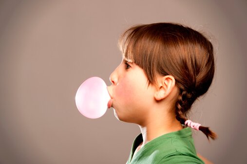 Жвачка как причина головной боли | Фото: Thinkstock